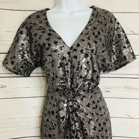 Harlyn Sequin Cocktail Dress Short Sleeves Front‎ Slit Size S - Picture 3 of 12